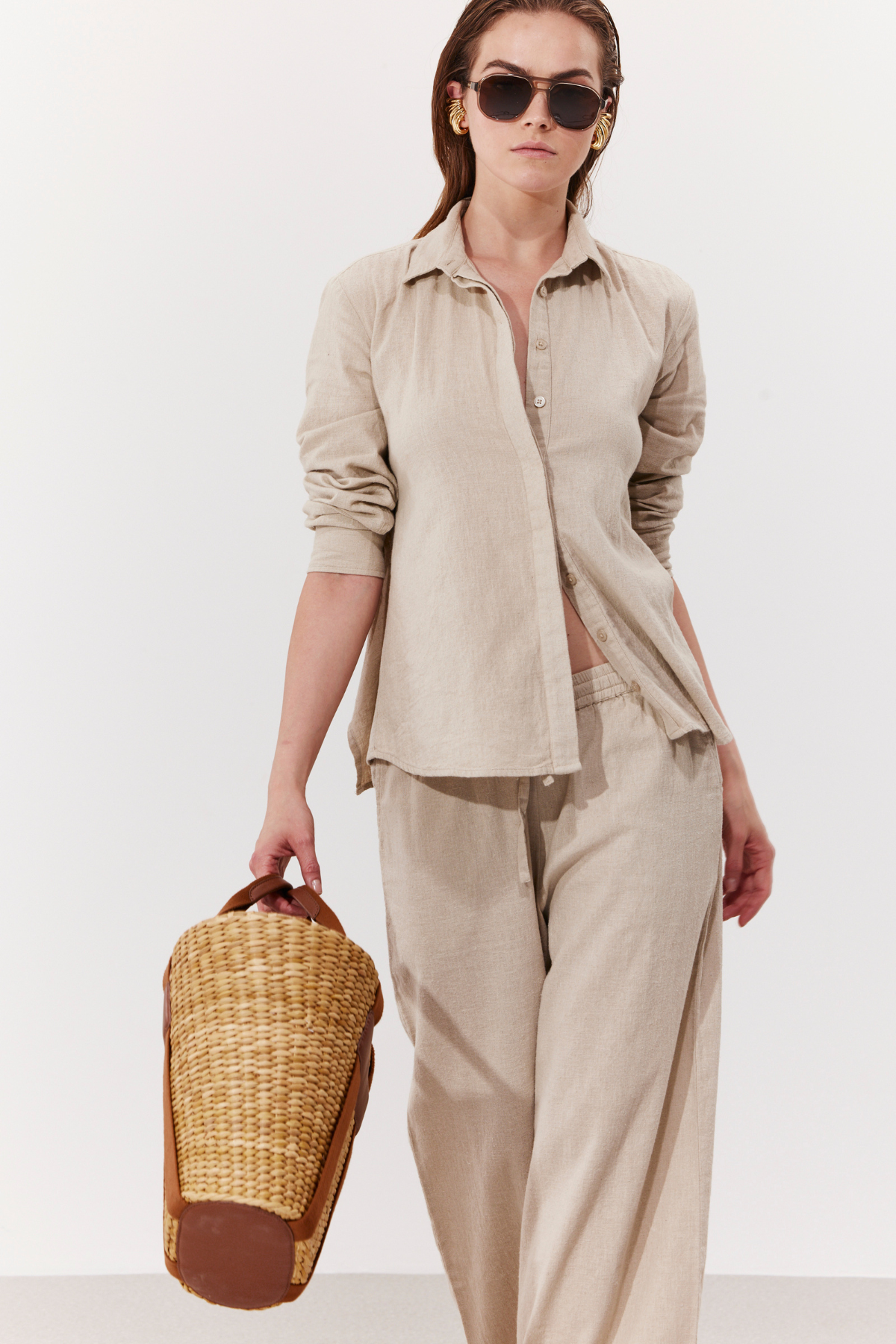 SORRENTO WIDE-LEG LINEN PANTS IN CREAM - Image 4